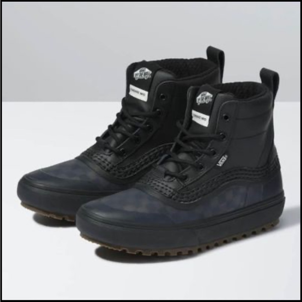 Vans Standard Mid MTE Checkerboard Snow Boots size 7.5